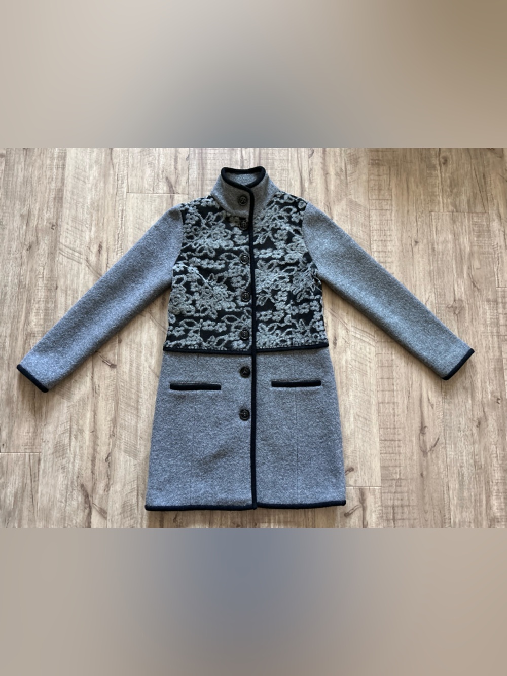 100% wool Women’s Gray Patterned Button-Front Coat sophisticated natural fibre - Picture 10 of 11